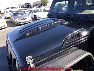 2007 Jeep Wrangler X  *Cool Lifted Hard Top 4 Door! - Photo 24 - Tucson, AZ 85705