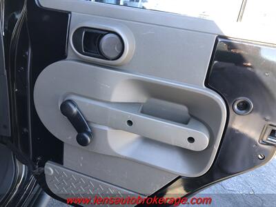 2007 Jeep Wrangler X  *Cool Lifted Hard Top 4 Door! - Photo 17 - Tucson, AZ 85705