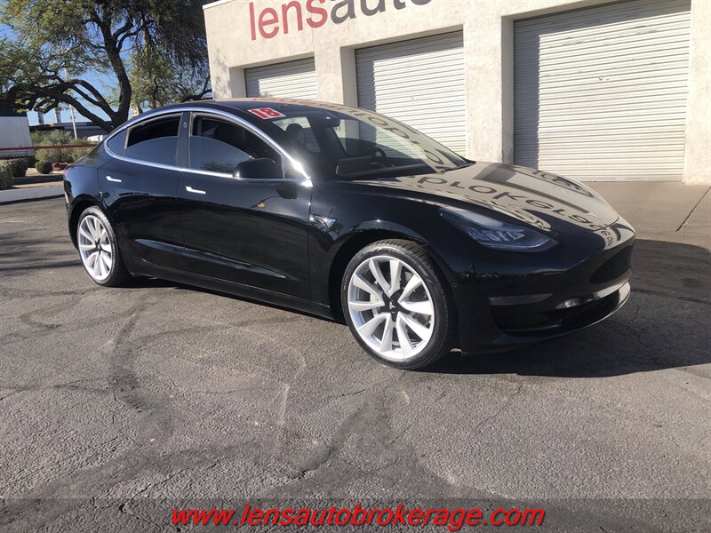 2018 Tesla Model 3 Mid Range  *Carfax 1 Owner!