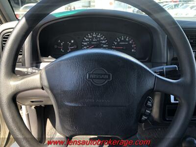 1996 Nissan Truck Pickup  *RARE 4x4 W/Only 122k Miles! - Photo 12 - Tucson, AZ 85705