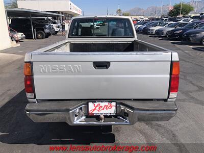 1996 Nissan Truck Pickup  *RARE 4x4 W/Only 122k Miles! - Photo 7 - Tucson, AZ 85705