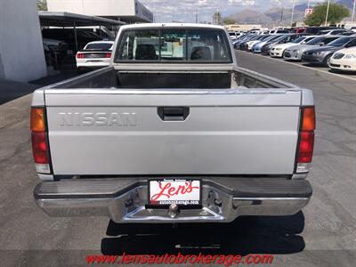 1996 Nissan Truck Pickup  *RARE 4x4 W/Only 122k Miles! - Photo 7 - Tucson, AZ 85705
