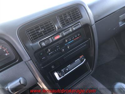 1996 Nissan Truck Pickup  *RARE 4x4 W/Only 122k Miles! - Photo 13 - Tucson, AZ 85705