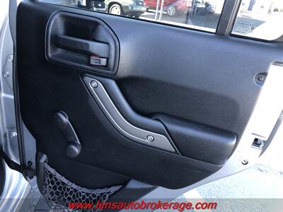 2013 Jeep Wrangler Sport  *Hard Top Unlimited Jeep With Bumpers & Winch! - Photo 18 - Tucson, AZ 85705