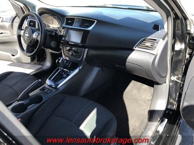 2019 Nissan Sentra SR  *Nice Little Fuel Saver! - Photo 18 - Tucson, AZ 85705