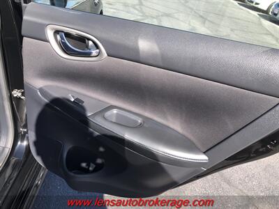 2019 Nissan Sentra SR  *Nice Little Fuel Saver! - Photo 15 - Tucson, AZ 85705