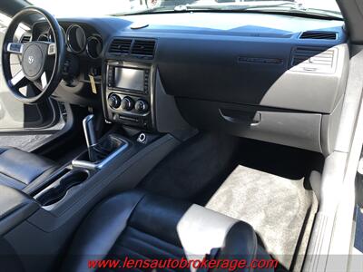 2010 Dodge Challenger R/T Classic  *6 Speed Manual Trans HEMI Powered! - Photo 22 - Tucson, AZ 85705