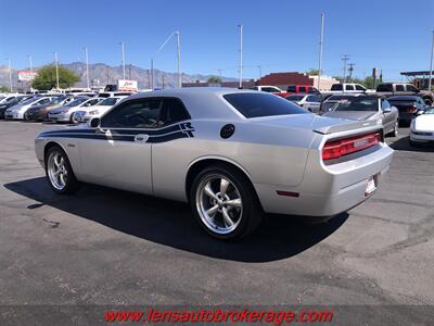 2010 Dodge Challenger R/T Classic  *6 Speed Manual Trans HEMI Powered! - Photo 10 - Tucson, AZ 85705