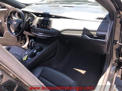 2019 Cadillac XT4 Sport   - Photo 22 - Tucson, AZ 85705