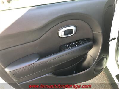 2018 Kia Soul  *Super Nice Little Soul! - Photo 9 - Tucson, AZ 85705