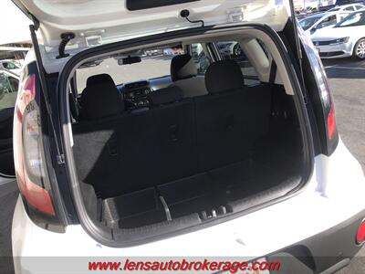 2018 Kia Soul  *Super Nice Little Soul! - Photo 18 - Tucson, AZ 85705