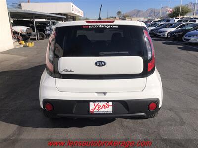 2018 Kia Soul  *Super Nice Little Soul! - Photo 7 - Tucson, AZ 85705