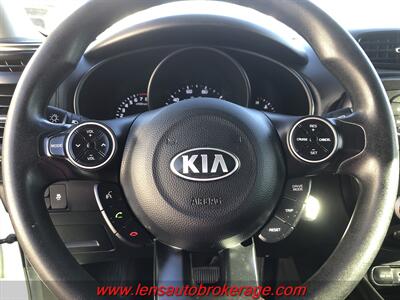 2018 Kia Soul  *Super Nice Little Soul! - Photo 13 - Tucson, AZ 85705