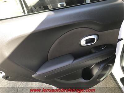 2018 Kia Soul  *Super Nice Little Soul! - Photo 16 - Tucson, AZ 85705