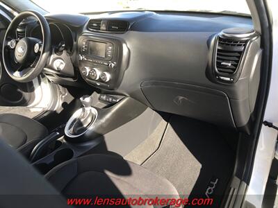 2018 Kia Soul  *Super Nice Little Soul! - Photo 22 - Tucson, AZ 85705