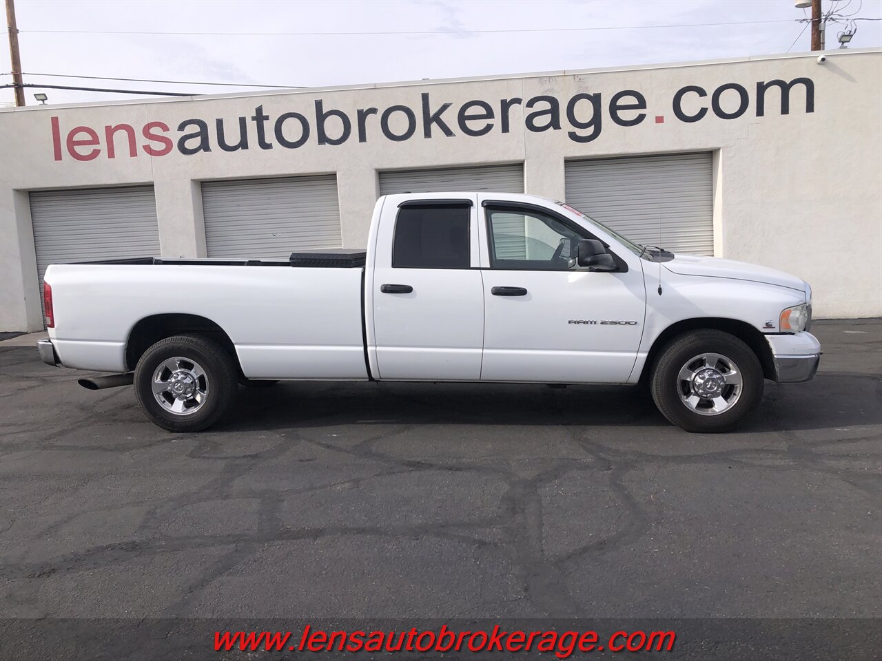 2005 Dodge Ram 2500 ST 4dr Quad Cab ST  *Cared For Long bed Cummins Crew! - Photo 1 - Tucson, AZ 85705