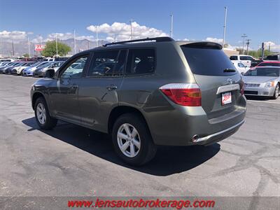 2010 Toyota Highlander   - Photo 5 - Tucson, AZ 85705