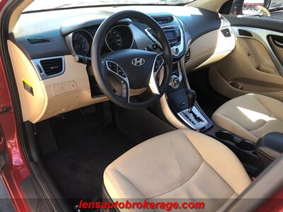 2011 Hyundai ELANTRA GLS   - Photo 10 - Tucson, AZ 85705