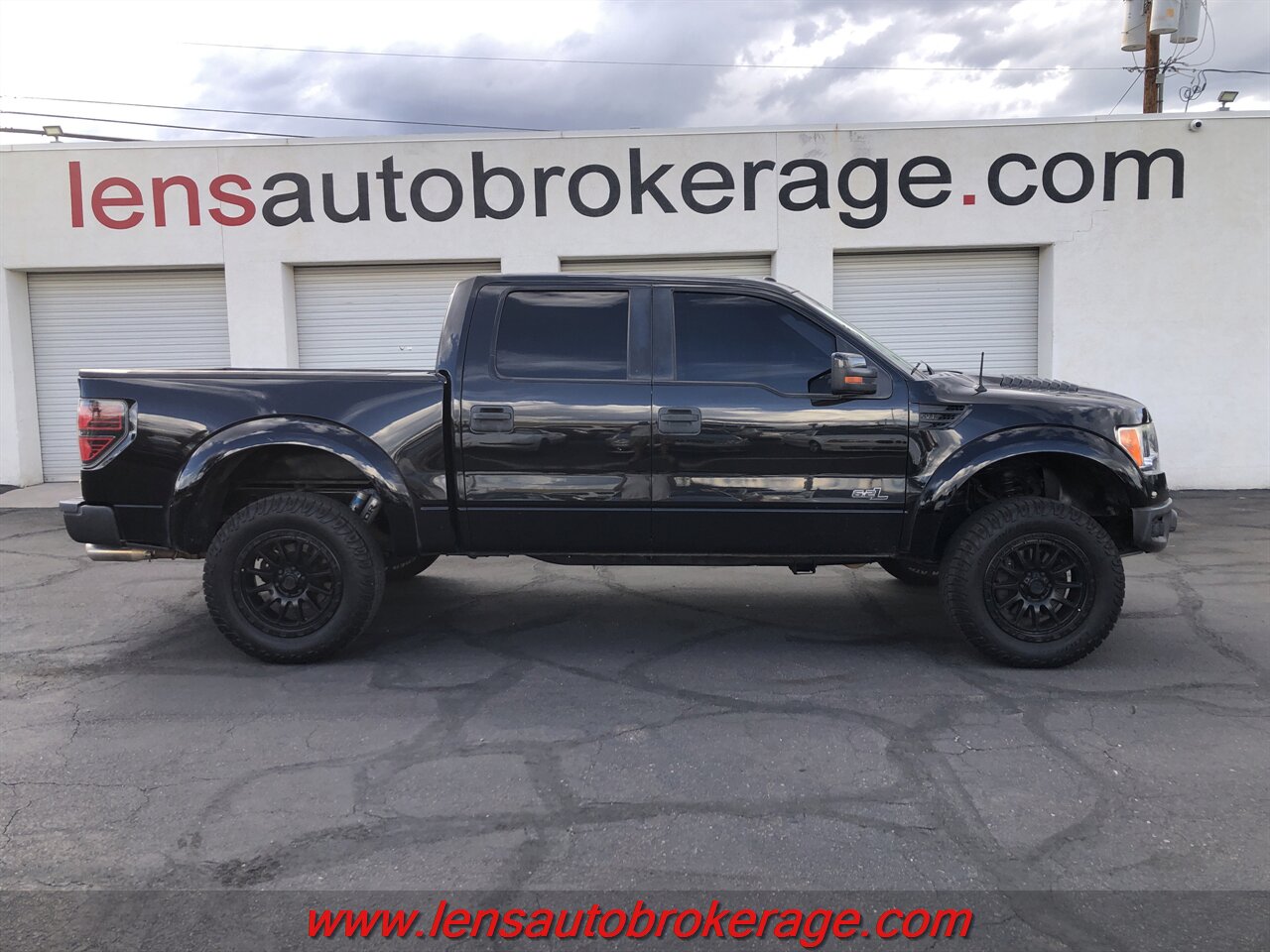 2011 Ford F-150 SVT Raptor  *Just In, ProCharged 6.2L Raptor Crew! - Photo 1 - Tucson, AZ 85705