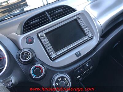 2010 Honda Fit Sport w/Navi  **CARFAX 1 OWNER** - Photo 14 - Tucson, AZ 85705