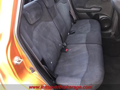2010 Honda Fit Sport w/Navi  **CARFAX 1 OWNER** - Photo 20 - Tucson, AZ 85705
