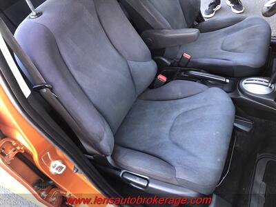 2010 Honda Fit Sport w/Navi  **CARFAX 1 OWNER** - Photo 23 - Tucson, AZ 85705