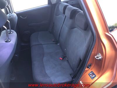 2010 Honda Fit Sport w/Navi  **CARFAX 1 OWNER** - Photo 17 - Tucson, AZ 85705