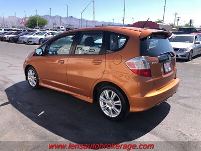 2010 Honda Fit Sport w/Navi  **CARFAX 1 OWNER** - Photo 6 - Tucson, AZ 85705