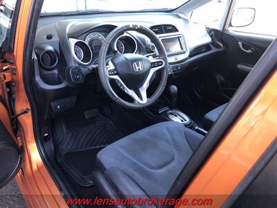 2010 Honda Fit Sport w/Navi  **CARFAX 1 OWNER** - Photo 10 - Tucson, AZ 85705