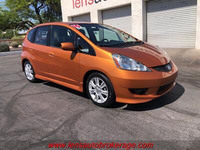 2010 Honda Fit Sport w/Navi  **CARFAX 1 OWNER** - Photo 2 - Tucson, AZ 85705