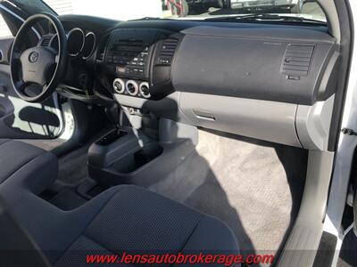 2009 Toyota Tacoma  *Clean Little Tacoma Pickup! - Photo 16 - Tucson, AZ 85705