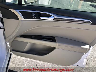 2020 Ford Fusion SEL  *Nice 80k Mile Sedan! - Photo 20 - Tucson, AZ 85705