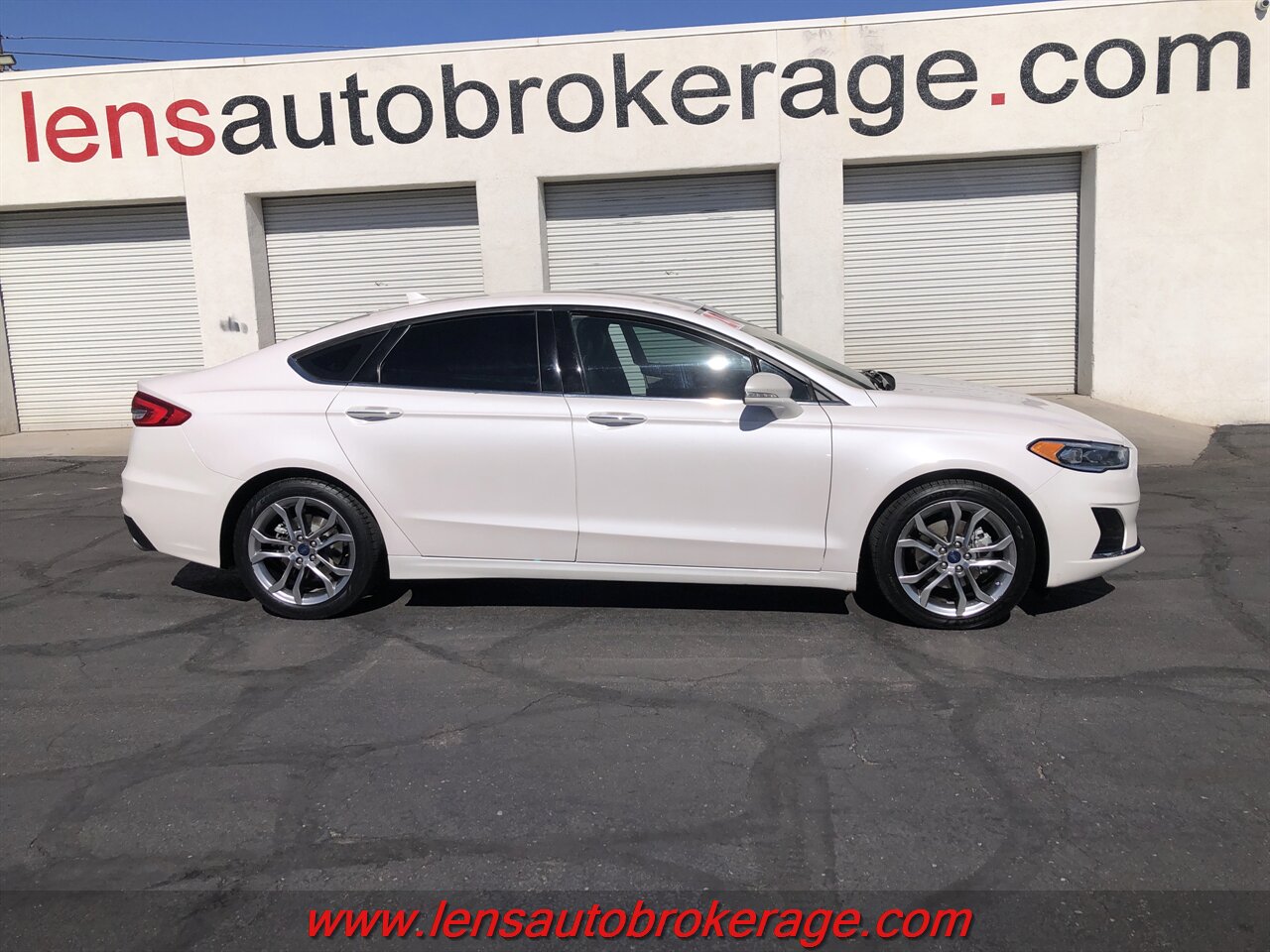 2020 Ford Fusion SEL  *Nice 80k Mile Sedan! - Photo 1 - Tucson, AZ 85705