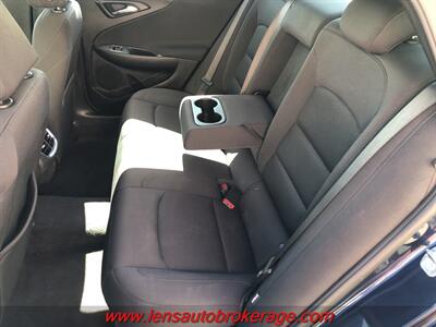 2022 Chevrolet Malibu LT  *Nice Driving Sedan W/New Rubber! - Photo 17 - Tucson, AZ 85705