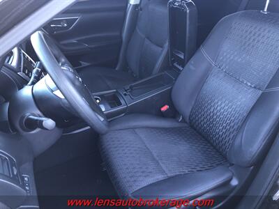 2016 Nissan Altima 2.5  *Trade In Special! - Photo 7 - Tucson, AZ 85705