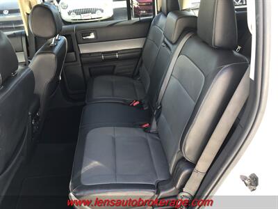 2015 Ford Flex SEL  *Just Hit The Lot! - Photo 10 - Tucson, AZ 85705