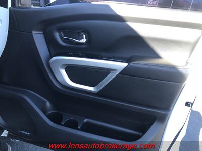 2017 Nissan Titan XD SL  *CrewCab 4x4! - Photo 20 - Tucson, AZ 85705