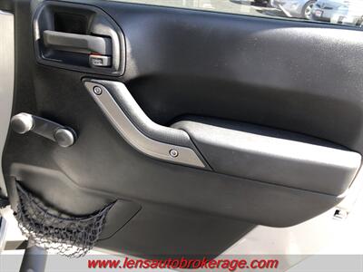 2013 Jeep Wrangler Sport  *Clean, Simple Hard Top Jeep! - Photo 21 - Tucson, AZ 85705