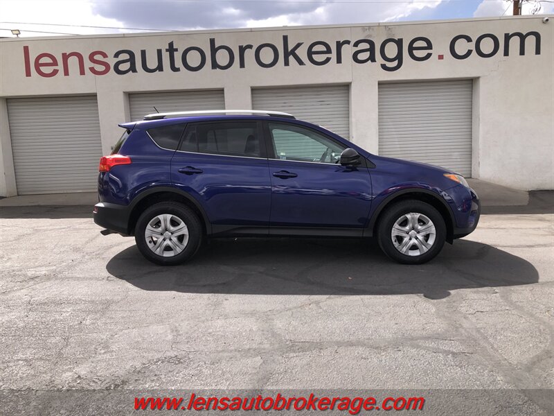 2014 Toyota RAV4 LE  *Nice LE Rav4!