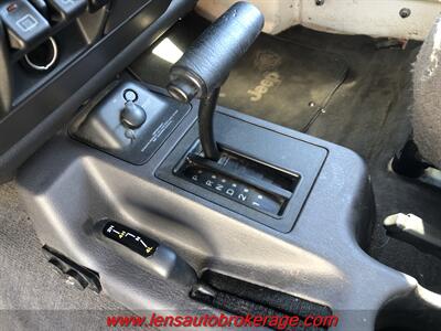 2000 Jeep Wrangler Sport  *Trade In Special Jeep! - Photo 9 - Tucson, AZ 85705