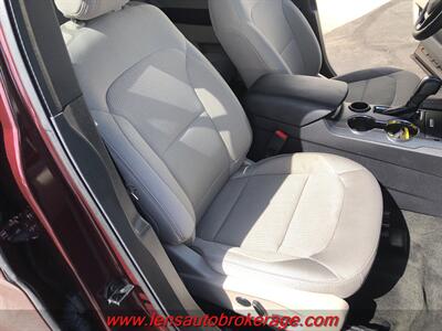2018 Ford Explorer XLT  *Nice 3rd Row Equipped! - Photo 24 - Tucson, AZ 85705