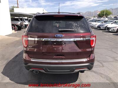 2018 Ford Explorer XLT  *Nice 3rd Row Equipped! - Photo 7 - Tucson, AZ 85705
