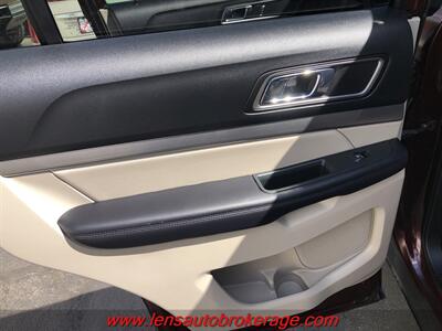 2018 Ford Explorer XLT  *Nice 3rd Row Equipped! - Photo 16 - Tucson, AZ 85705