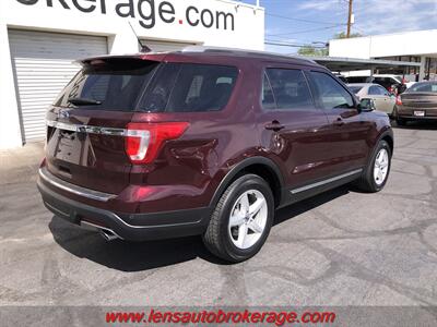2018 Ford Explorer XLT  *Nice 3rd Row Equipped! - Photo 8 - Tucson, AZ 85705
