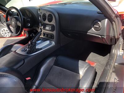 2005 Dodge Viper SRT-10  *BAD A$$ VIPER! - Photo 18 - Tucson, AZ 85705