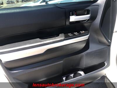 2015 Toyota Tundra SR5   - Photo 9 - Tucson, AZ 85705