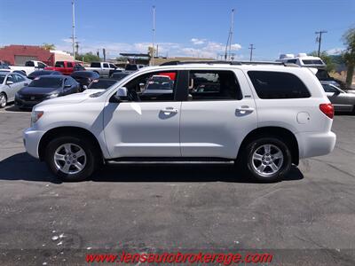 2016 Toyota Sequoia SR5  *Nice 2wd Family Mover! - Photo 3 - Tucson, AZ 85705