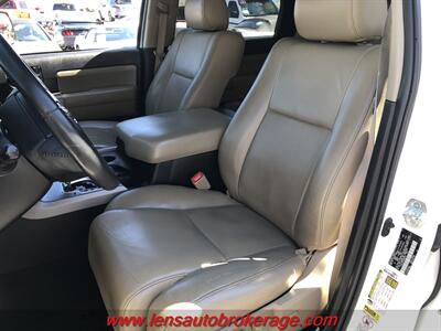 2016 Toyota Sequoia SR5  *Nice 2wd Family Mover! - Photo 5 - Tucson, AZ 85705
