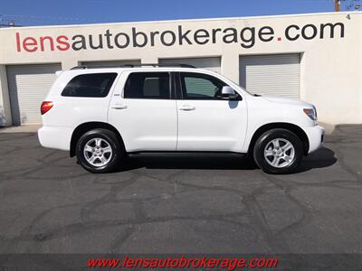2016 Toyota Sequoia SR5  *Nice 2wd Family Mover! SUV