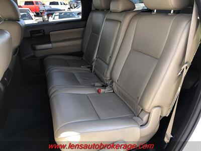 2016 Toyota Sequoia SR5  *Nice 2wd Family Mover! - Photo 6 - Tucson, AZ 85705